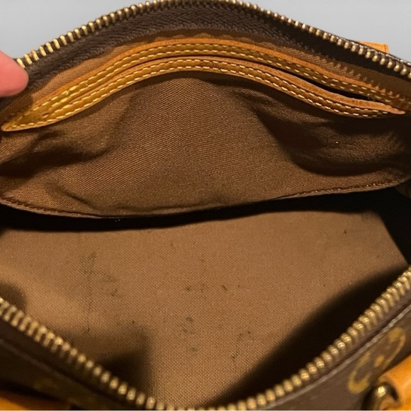 Louis Vuitton Vintage Speedy 25 Monogram Canvas Satchel with COA - Picture 12 of 17